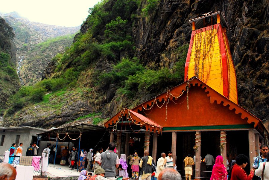 Char Dham Yatra package - Chaukhamba Travels - Yamunotri