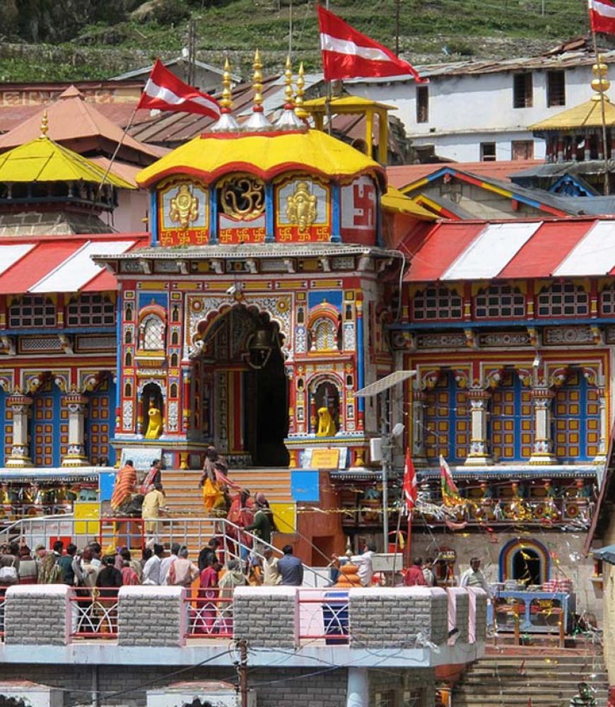badrinath-tour-packages- char dham yatra package Chaukhamba-travels